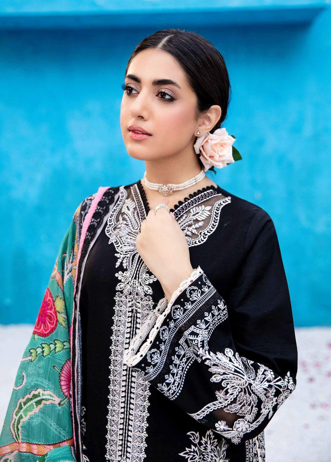 Dastaan By Seran Embroidered Lawn Suits Unstitched 3 Piece SRN23DA D-05 Gulnaaz - Festive Collection