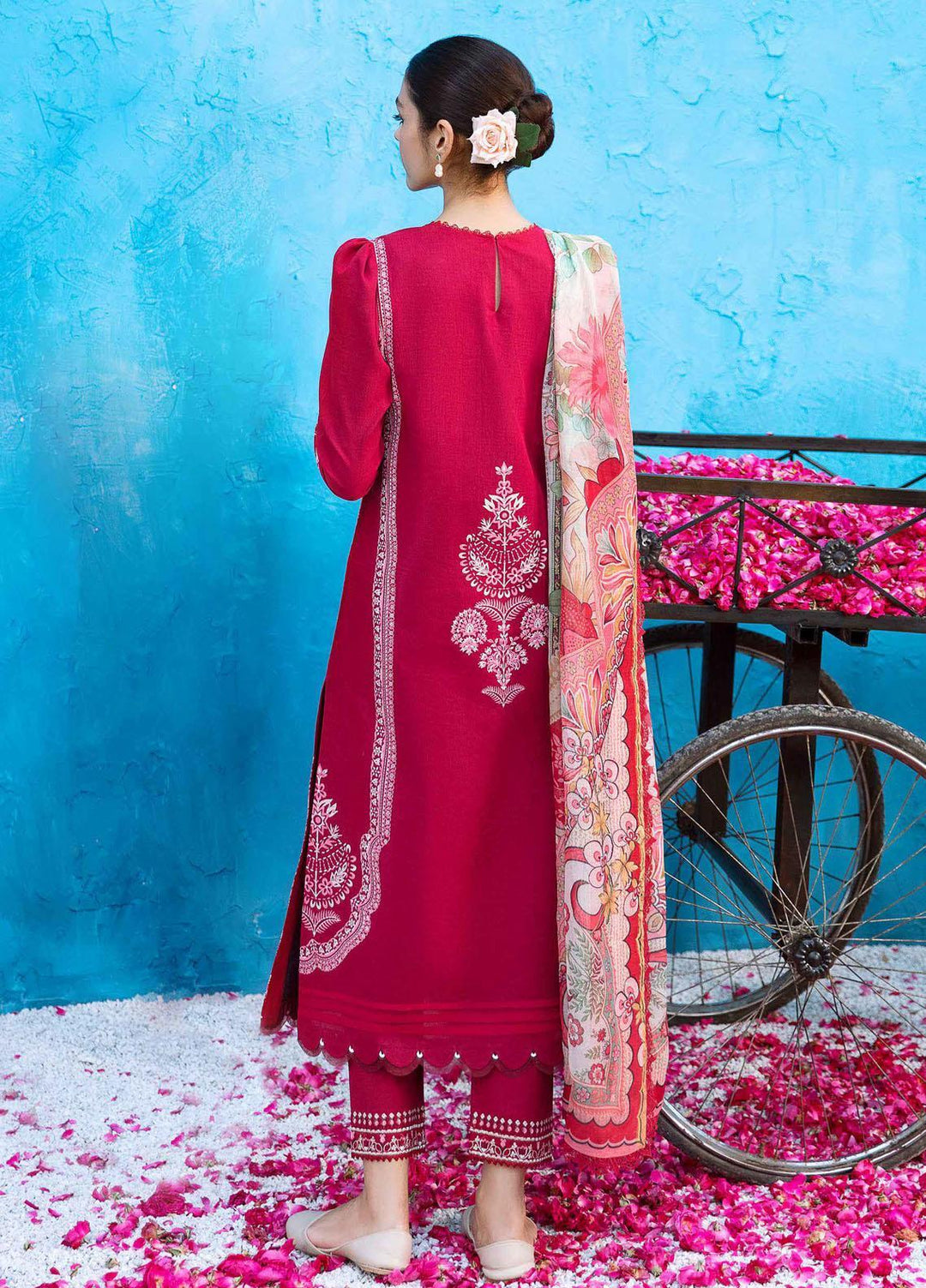 Dastaan By Seran Embroidered Lawn Suits Unstitched 3 Piece SRN23DA D-06 Tehzeeb - Festive Collection