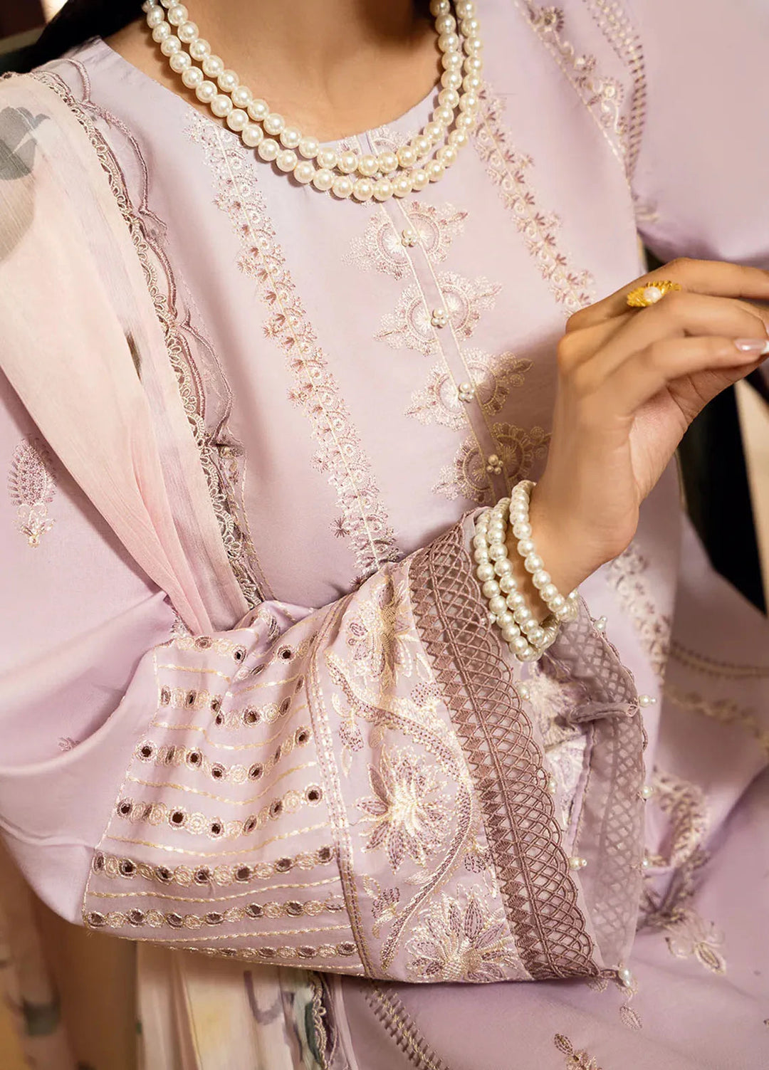 Dastak by Izel Embroidered Lawn Suits Unstitched 3 Piece IZL25D Gul - Summer Collection