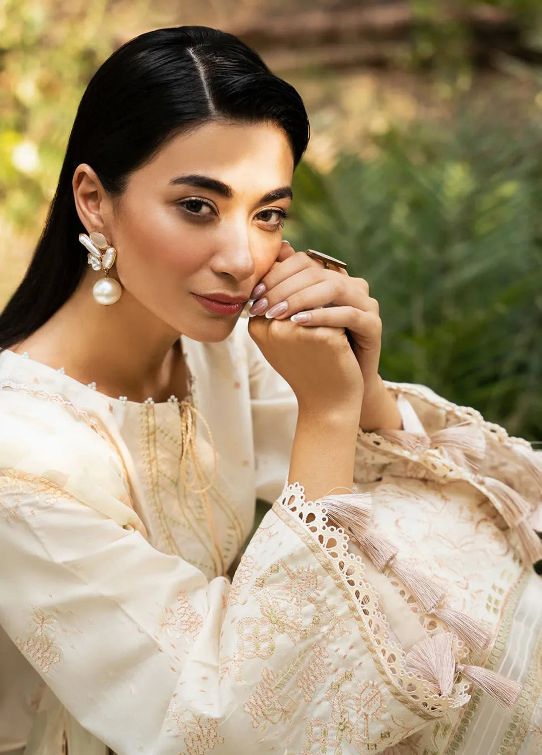 Dastak by Izel Embroidered Lawn Suits Unstitched 3 Piece IZL25D Maahay - Summer Collection