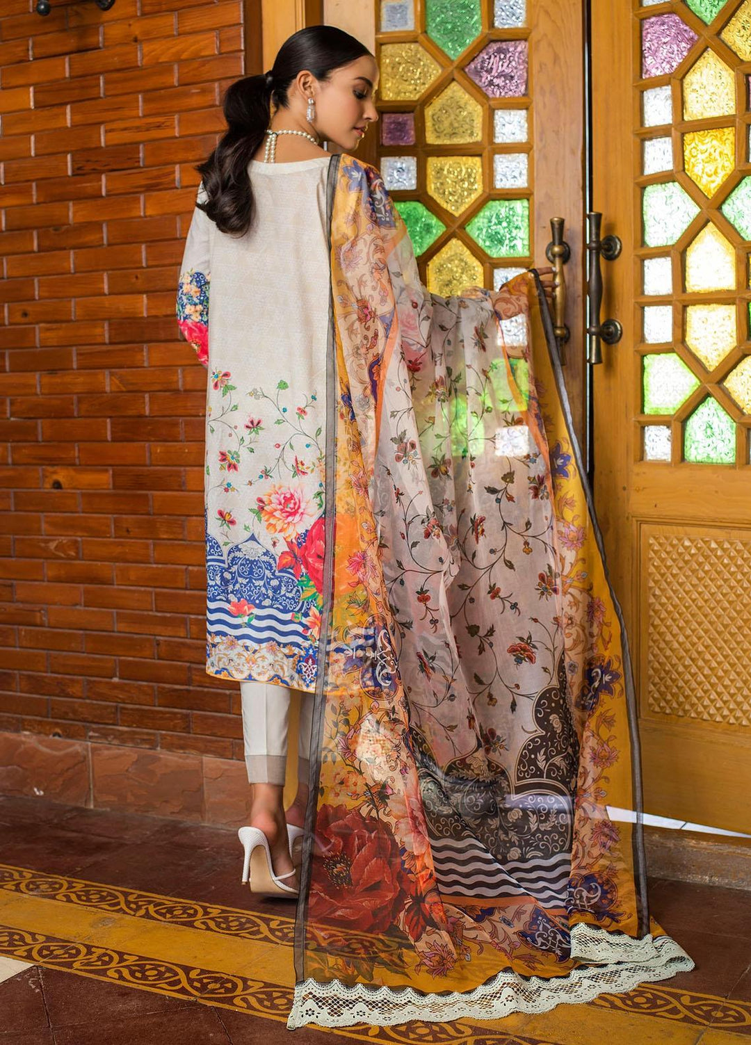 Dastak by Afsaneh Embroidered Organza Suits Unstitched 3 Piece AFH21D Naimat A - Summer Collection