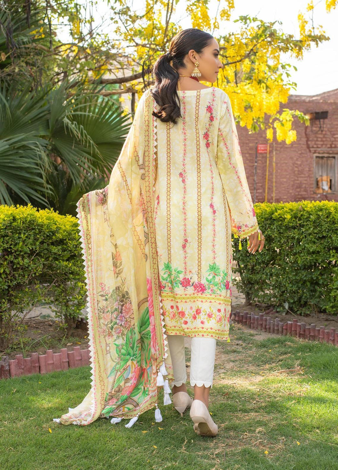Dastak by Afsaneh Embroidered Chiffon Suits Unstitched 2 Piece AFH21D Zoya A - Summer Collection