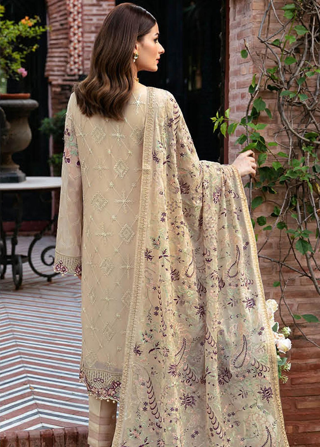 Dastan By Ramsha Embroidered Chiffon Suits Unstitched 3 Piece RSH23D T-105 - Luxury Collection