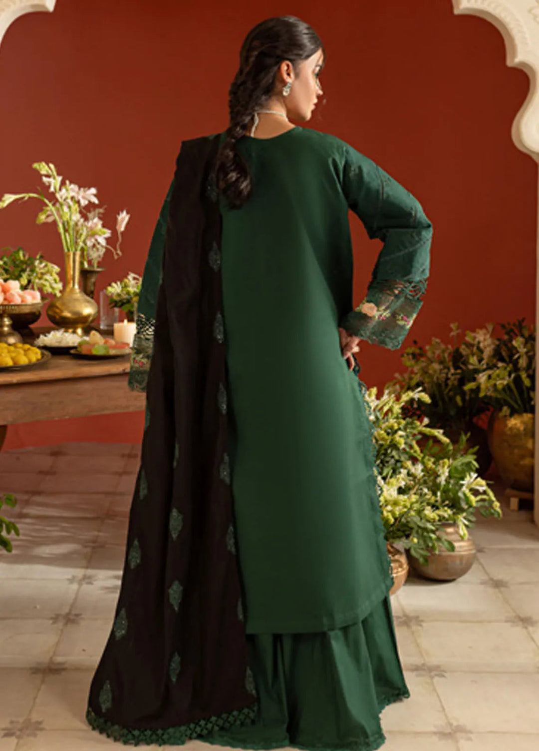 Dastan-e-Noor by Parishay Embroidered Lawn Suit Unstitched 3 Piece PR25DN DSC-06 - Summer Collection