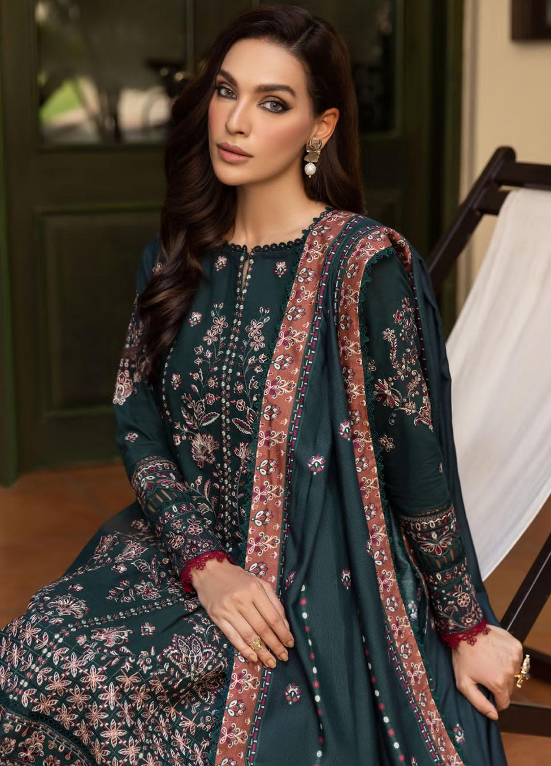 Dastoor By Farasha Embroidered Khaddar Suits Unstitched 3 Piece FSH23D D-01 Abeer - Winter Collection