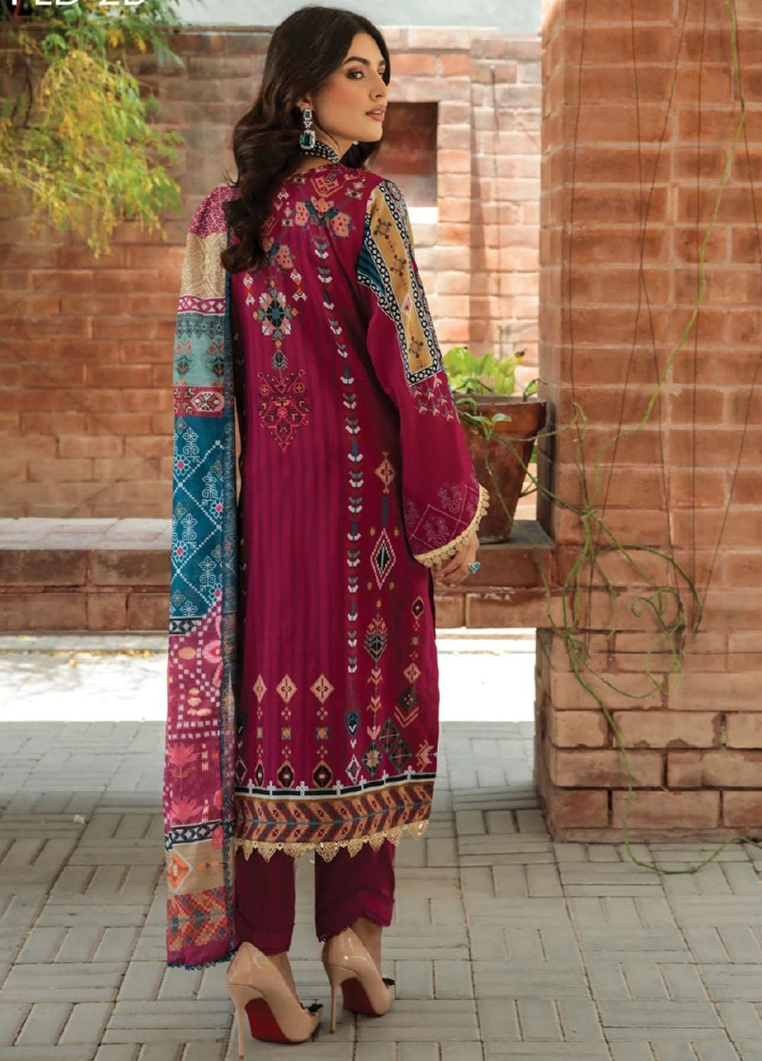 Dastoor by Florent Embroidered Lawn Suits Unstitched 3 Piece DFLFC22 FLD-2B - Summer Collection