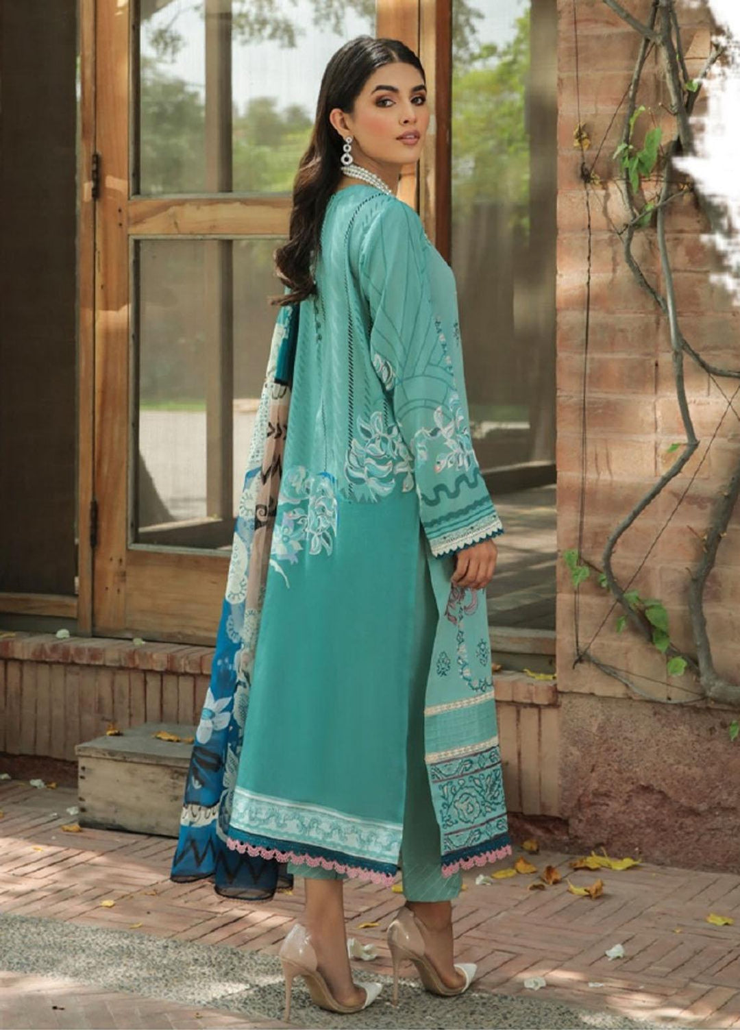 Dastoor by Florent Embroidered Lawn Suits Unstitched 3 Piece DFLFC22 FLD-7A - Summer Collection
