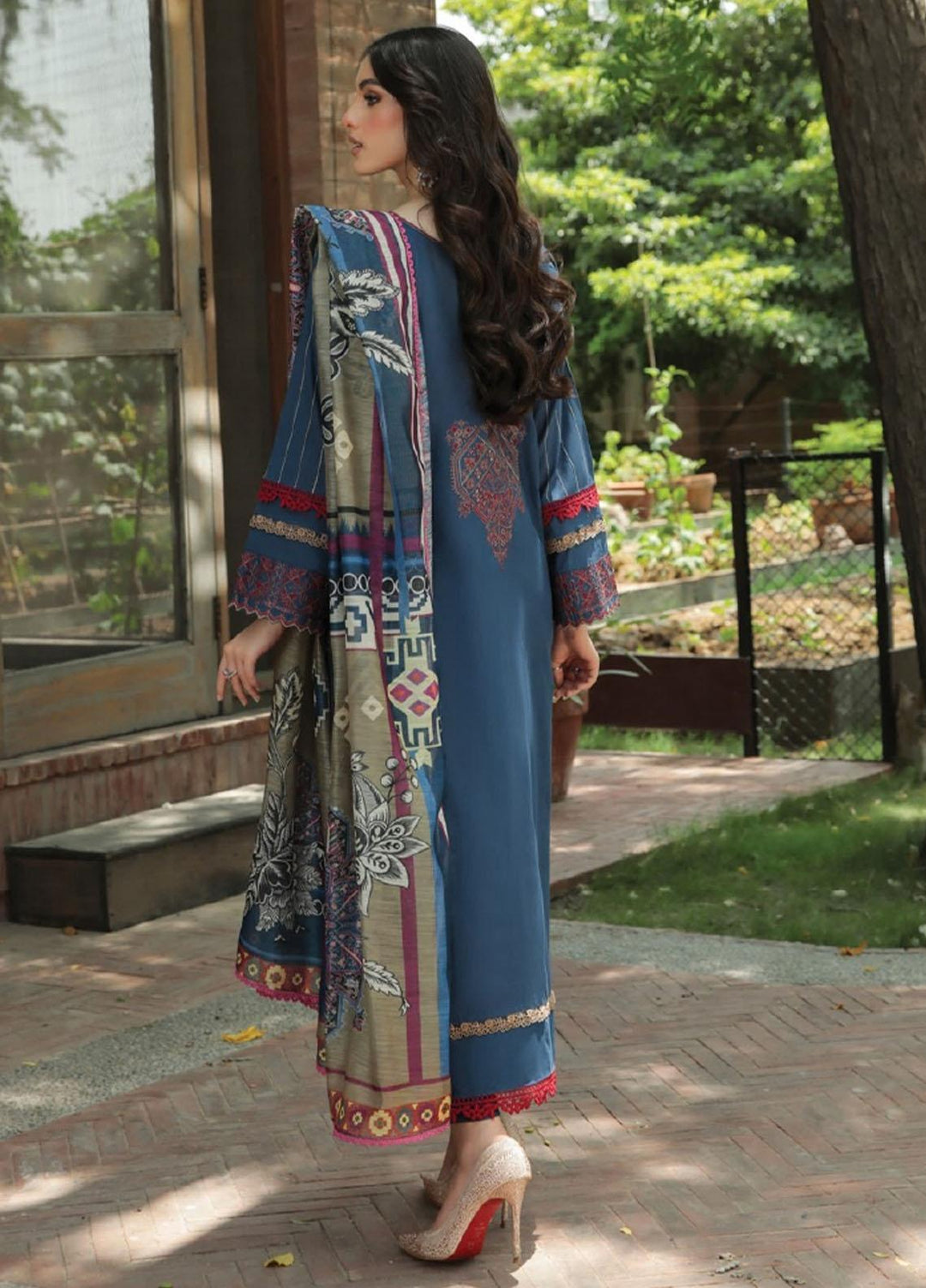 Dastoor by Florent Embroidered Lawn Suits Unstitched 3 Piece DFLFC22 FLD-8A - Summer Collection