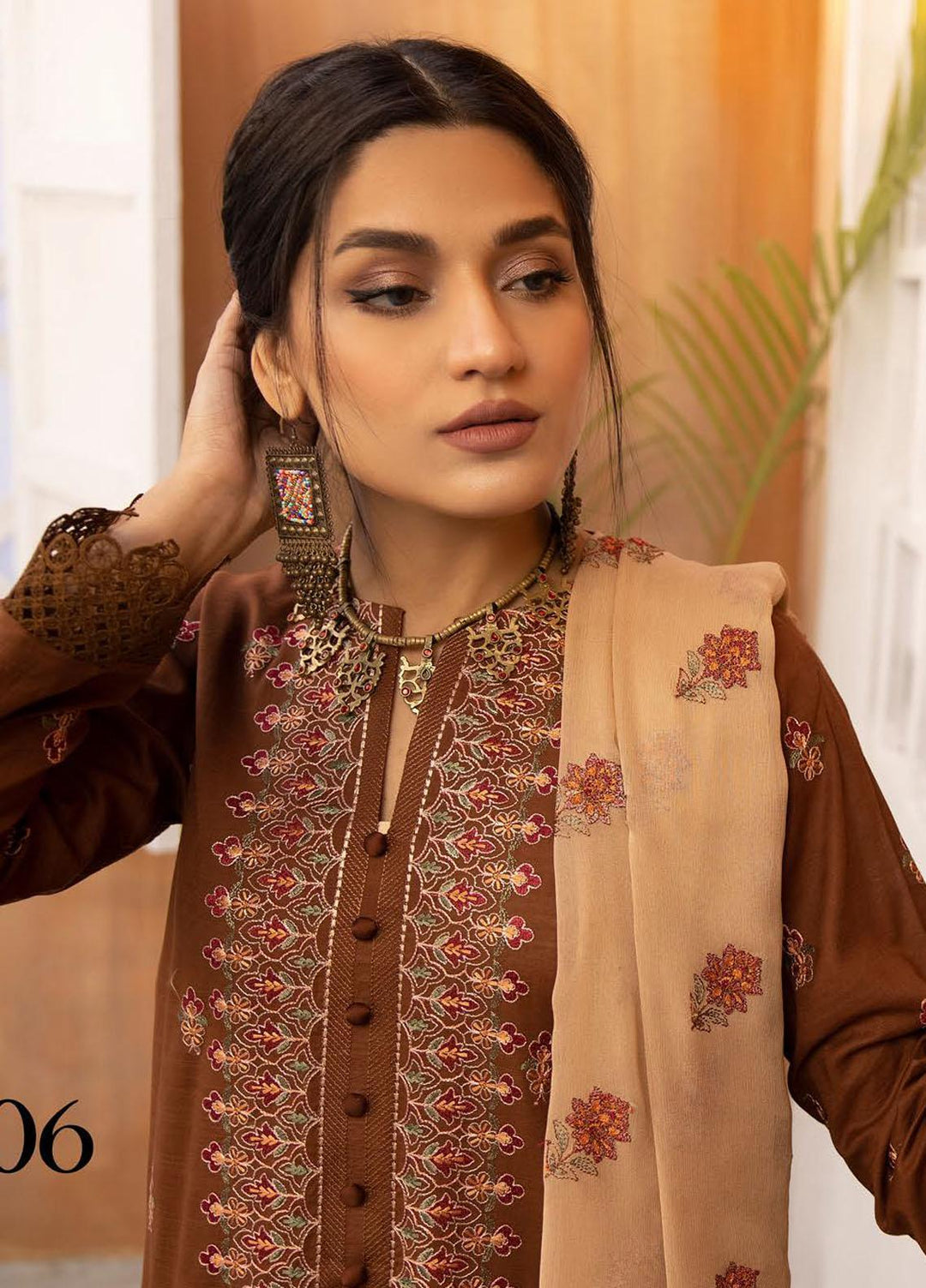 De Lace By Aalaya Embroidered Lawn Suits Unstitched 3 Piece ALY23DL D-06 - Summer Collection