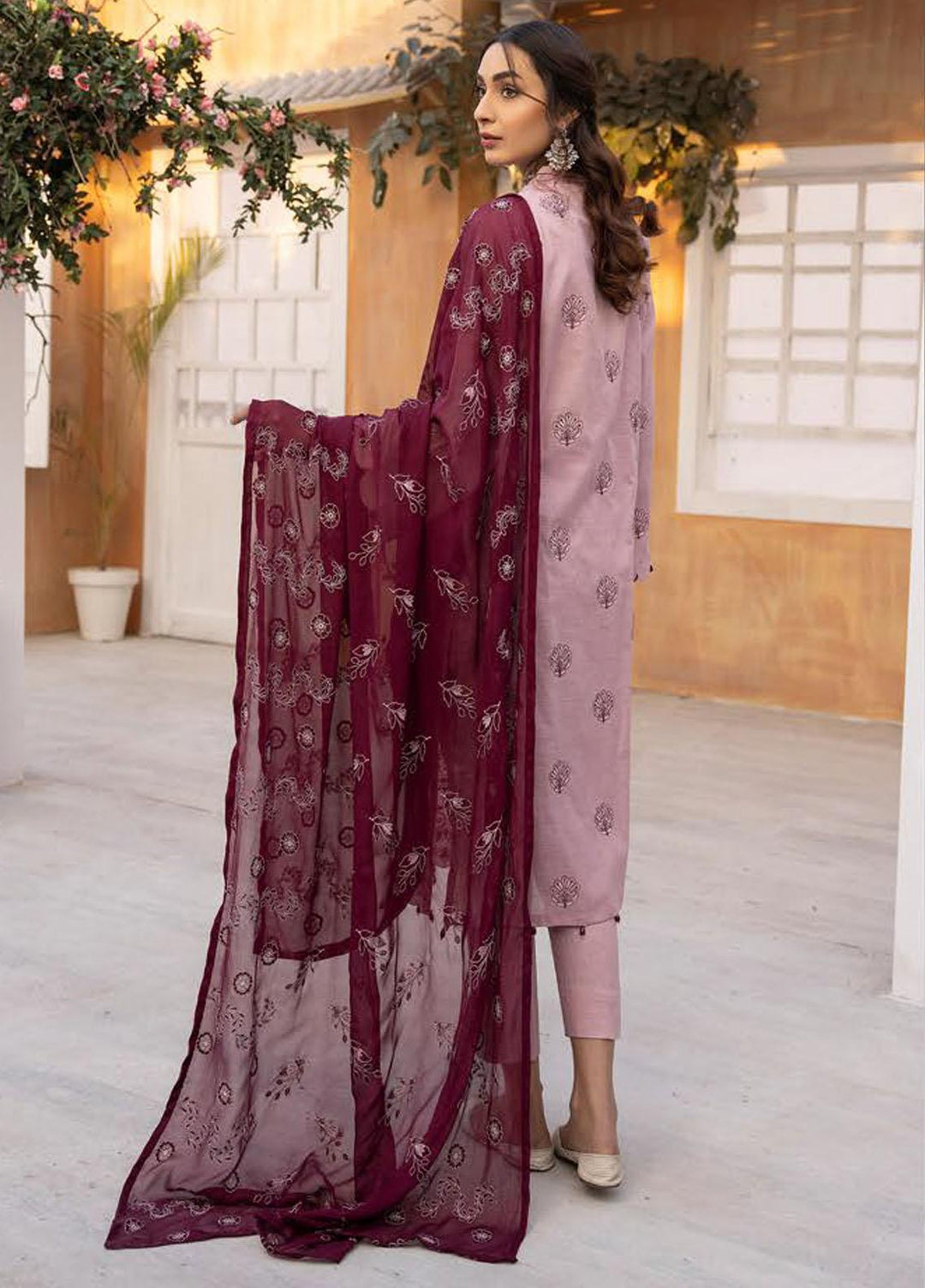 De Lace By Aalaya Embroidered Lawn Suits Unstitched 3 Piece ALY23DL D-07 - Summer Collection