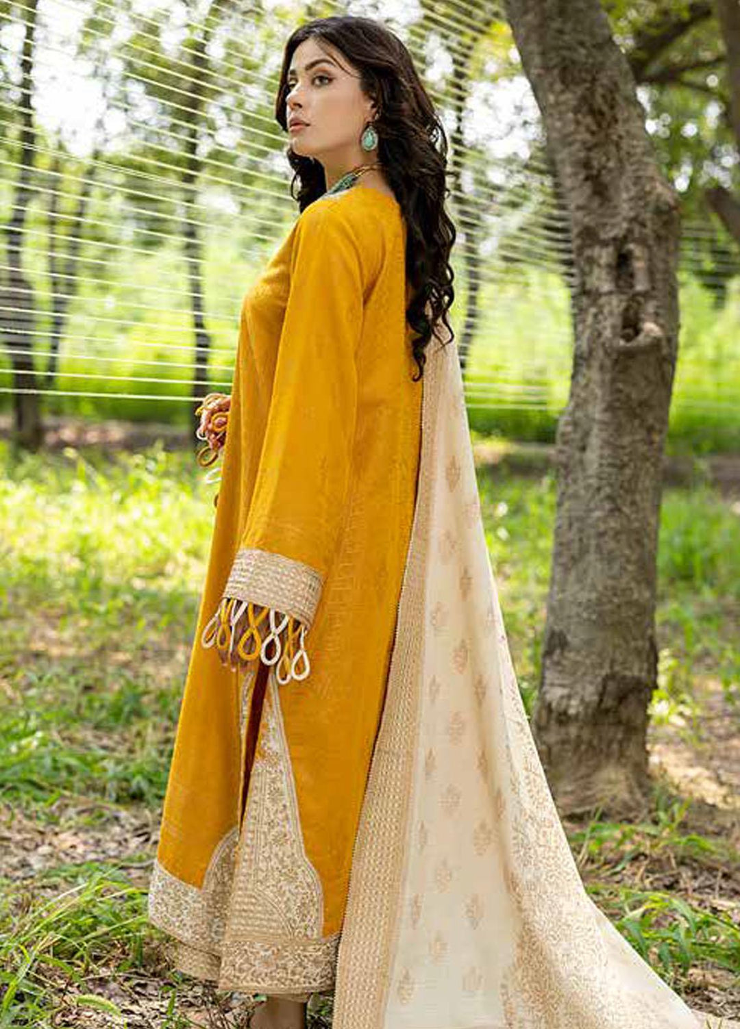 Dhaagay by Charizma Embroidered Khaddar Suits Unstitched 3 Piece CRZ22DH CEW-03 - Winter Collection