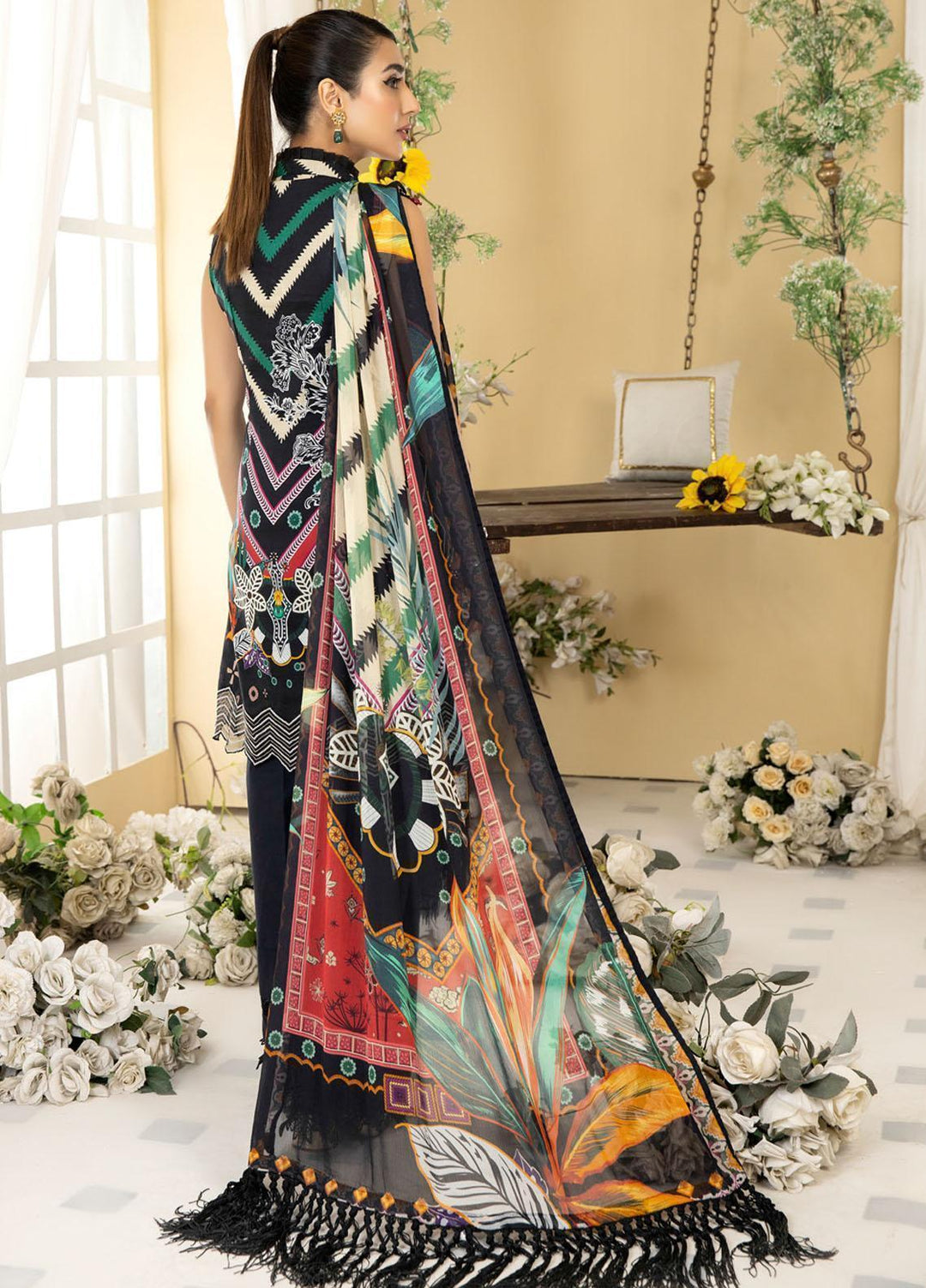 Dhanak By Mirha Embroidered Lawn Suits Unstitched 3 Piece MR22D 02 Siyahi Mayal - Festive Collection
