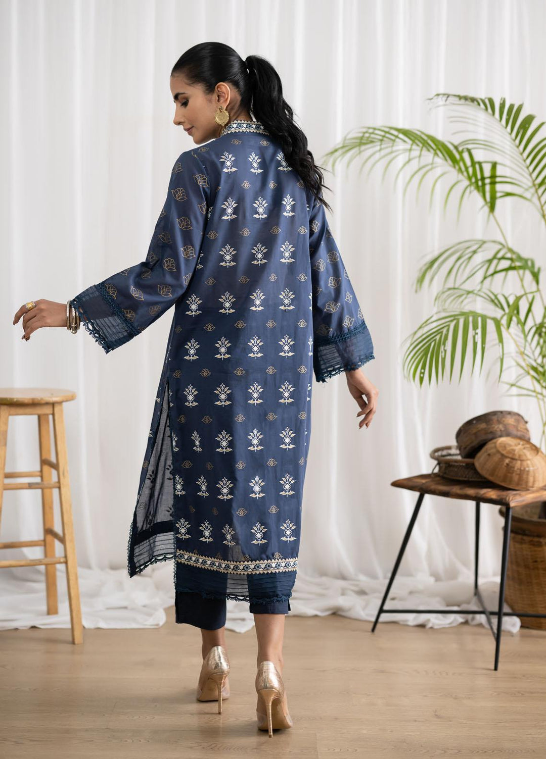 Dhanak Casual Pret Embroidered Lawn Shirt DC-0432 BLUE