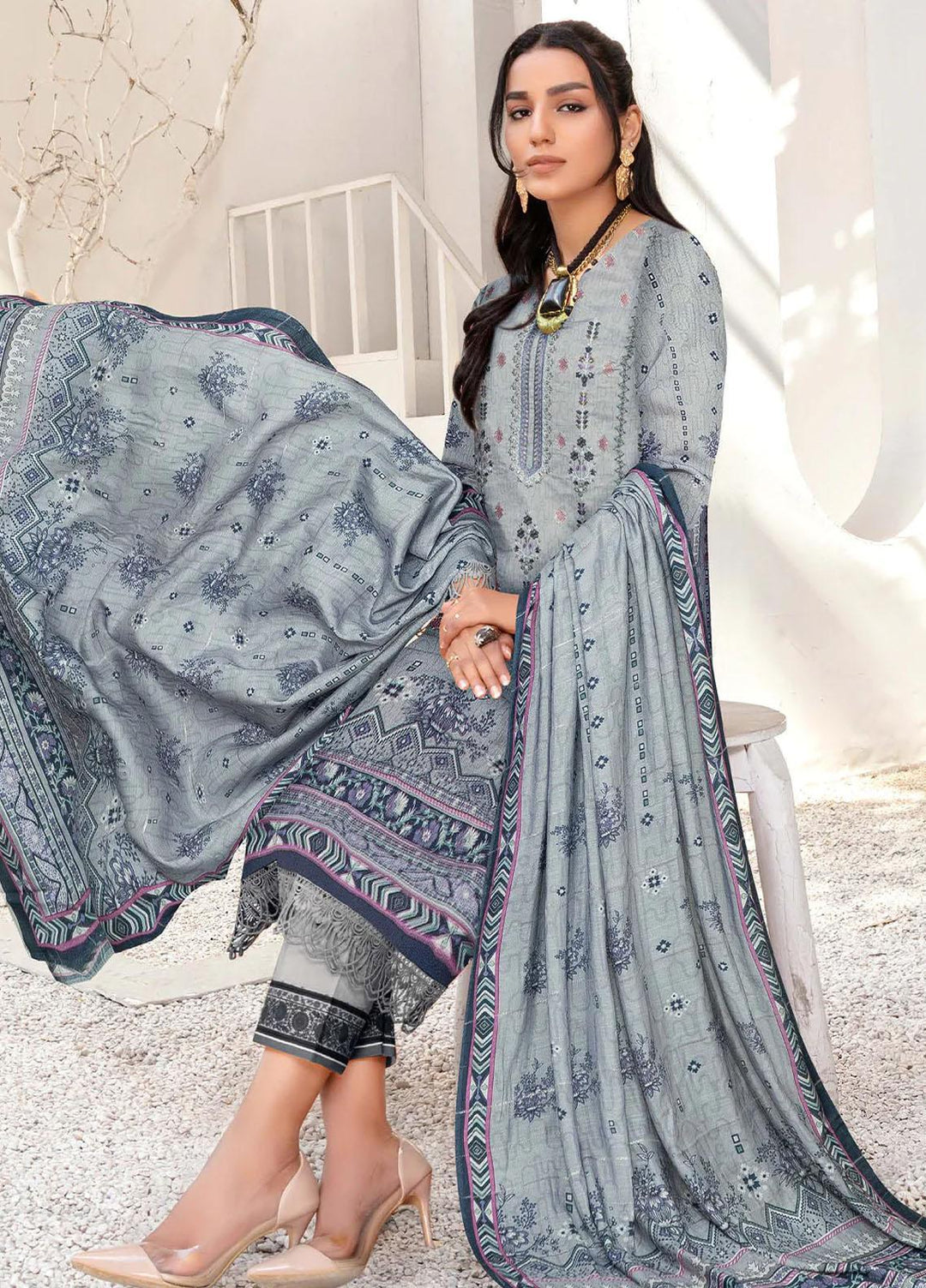 Insiya Clothing Embroidered Cambric Suits Unstitched 3 Piece INS23DK DK-04 - Winter Collection