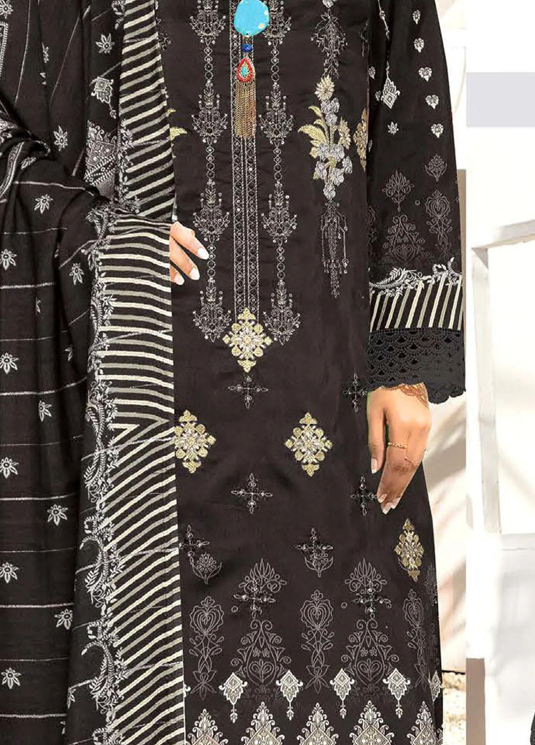 Insiya Clothing Embroidered Cambric Suits Unstitched 3 Piece INS23DK DK-10 - Winter Collection