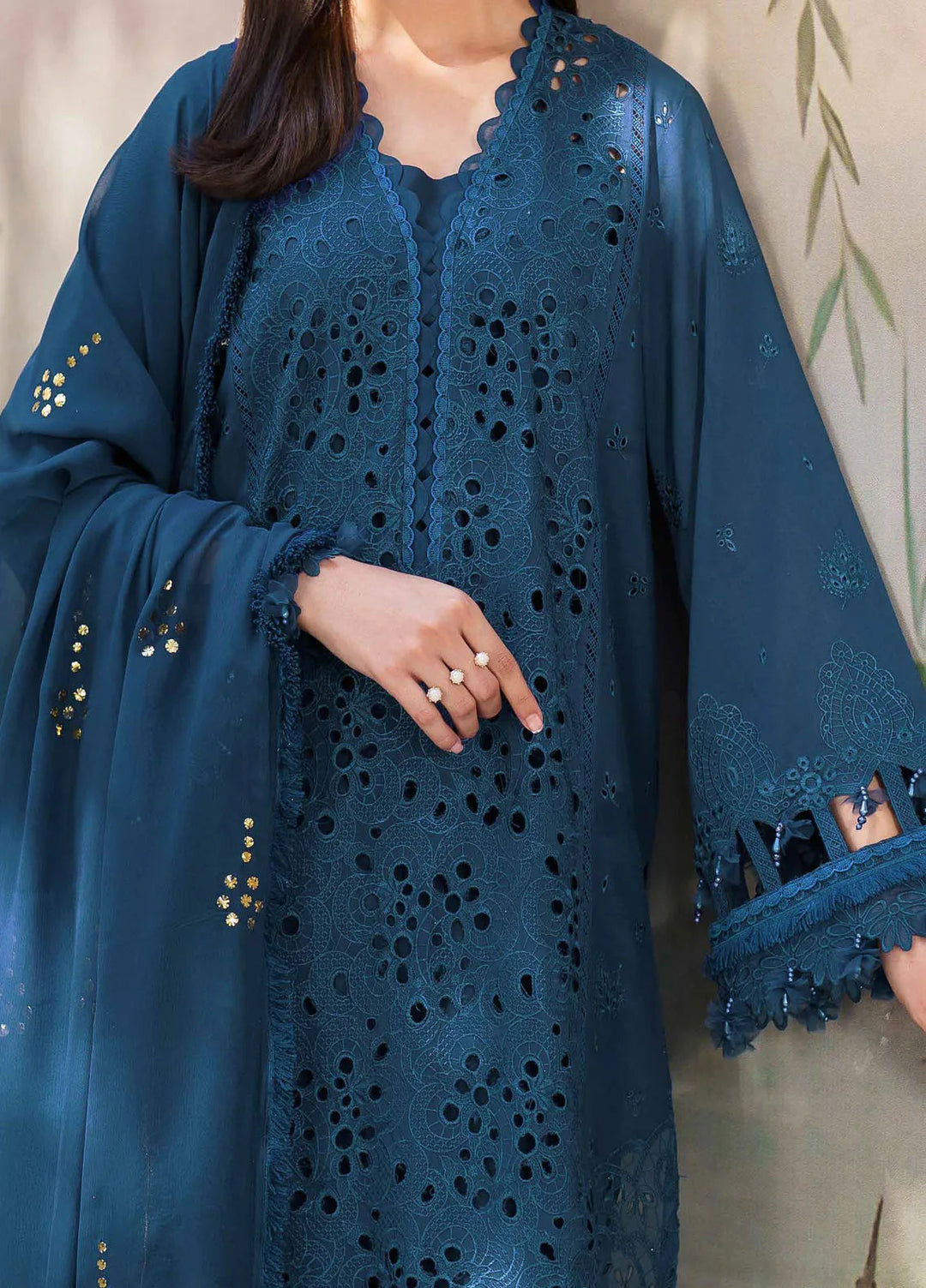 Dhoop Kinaray By Nureh Chikankari Lawn Suits Unstitched 4 Piece NU24DK NS-137 - Summer Collection