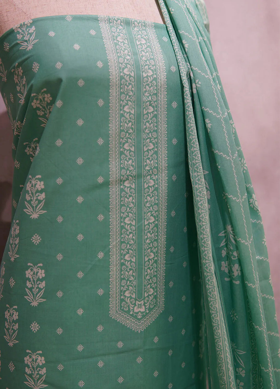 Digital Print By Bin Saeed Printed Lawn Suit Unstitched 3 Piece BS24F D-28 - Summer Collection