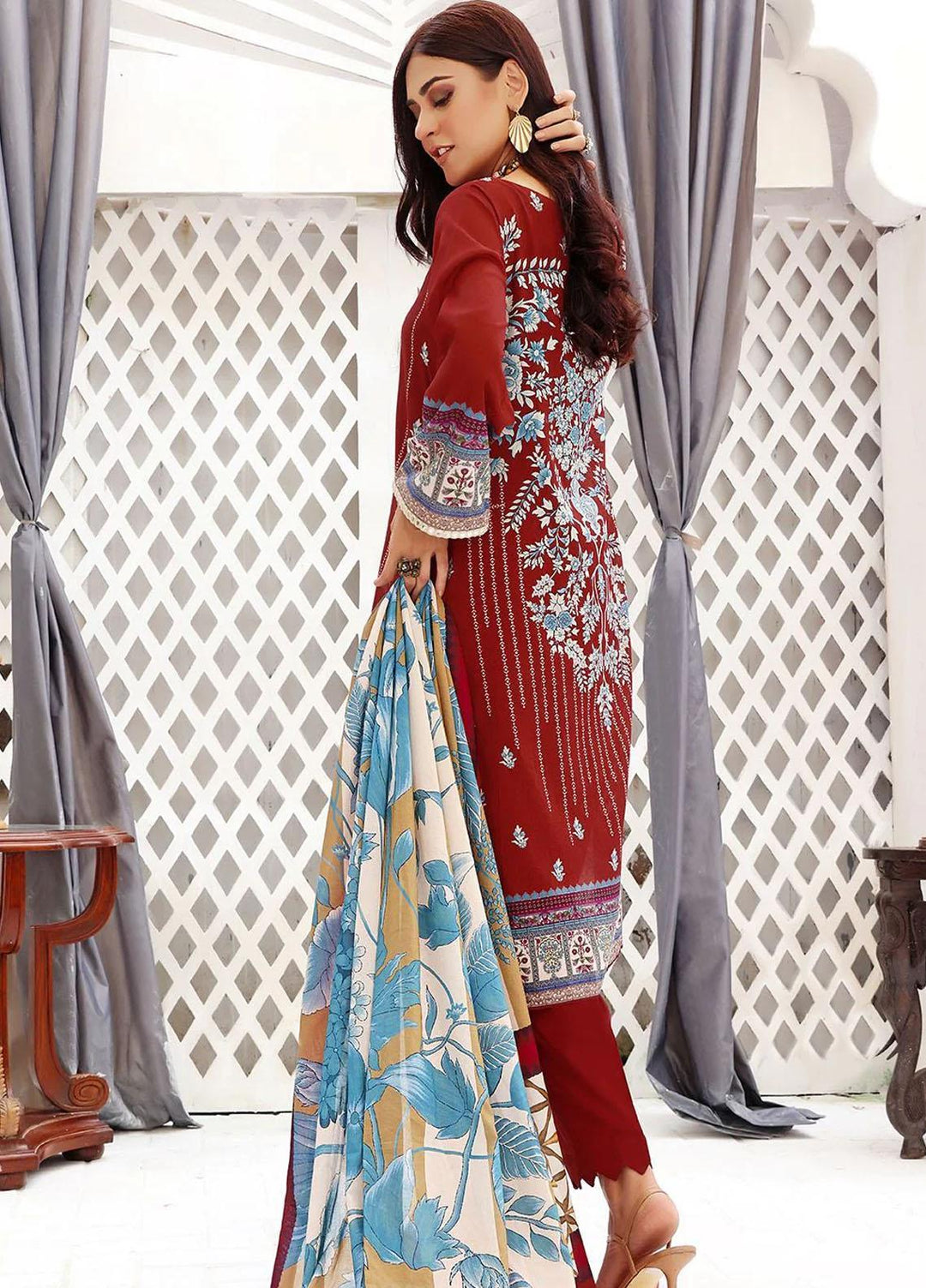 Dilara By Khas Embroidered Lawn Suits Unstitched 3 Piece KHS23D KL-1432 - Summer Collection