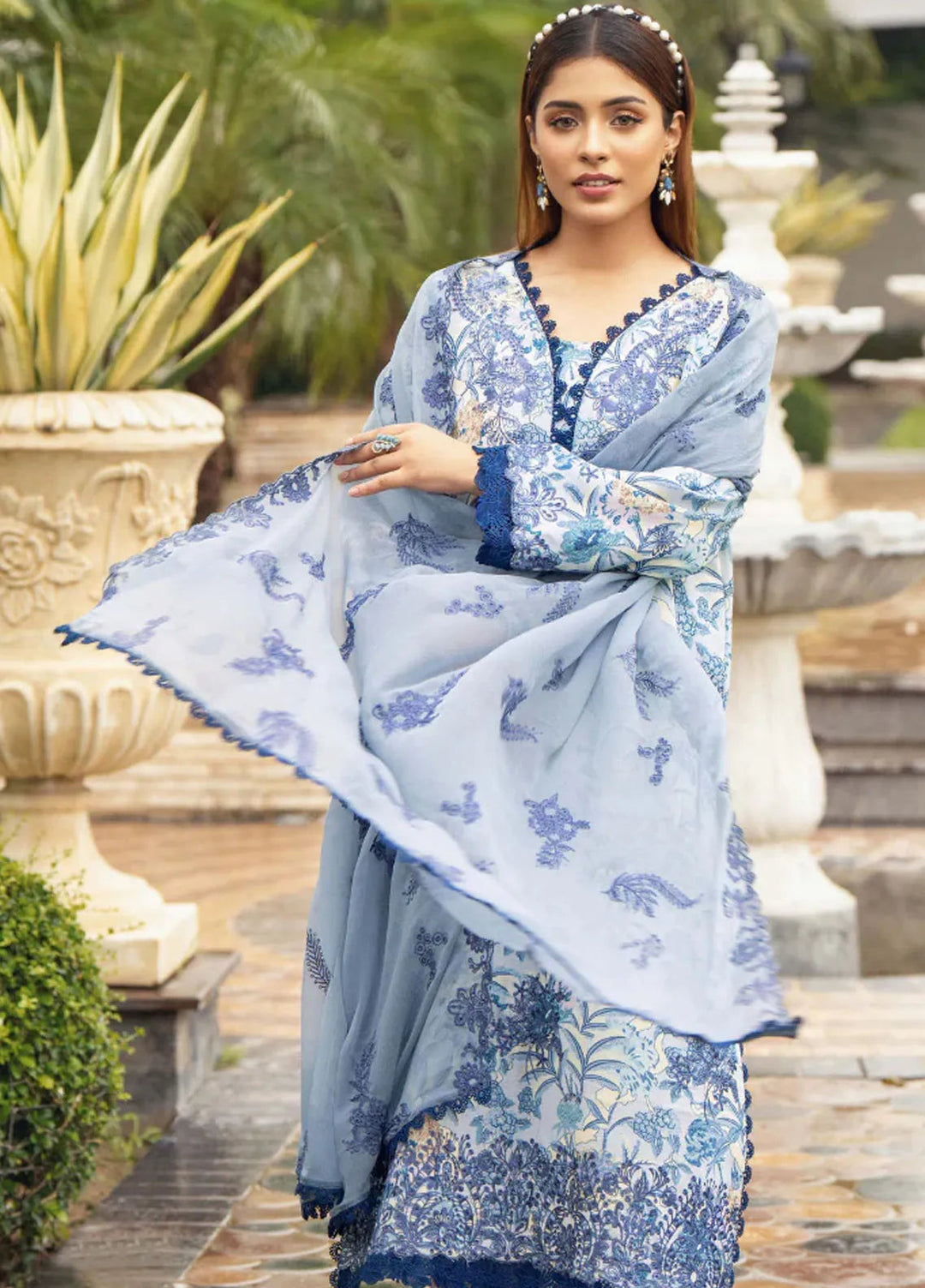 Diva By Humdum Embroidered Karandi Suit Unstitched 3 Piece HD24DK D-8 - Winter Collection