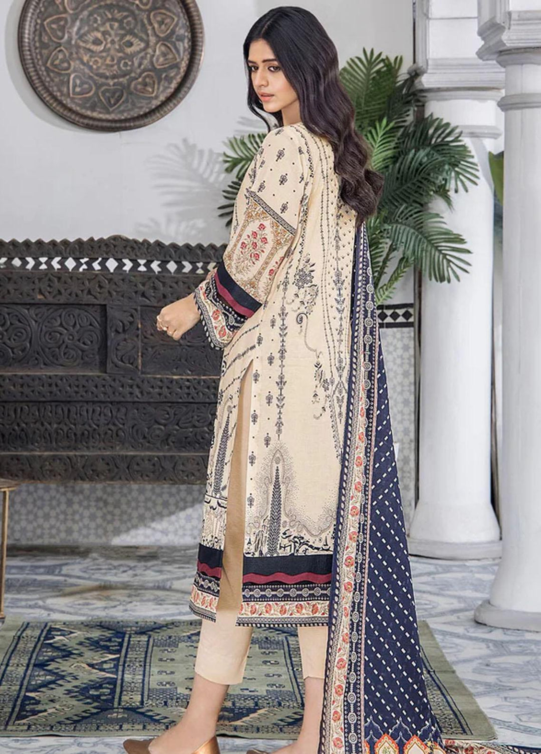 Dur-e-Adan By Khas Embroidered Lawn Suits Unstitched 3 Piece KHS23DA KL-1698 IFFAH - Summer Collection