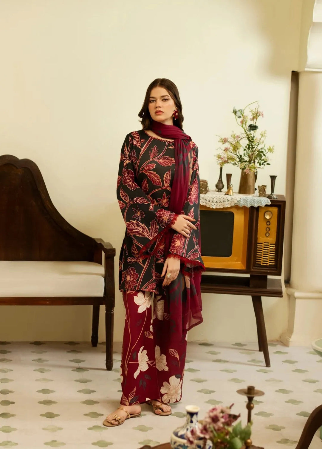 Dusky Delight by Feathers Pret Printed Lawn 3 Piece Suit Saphira