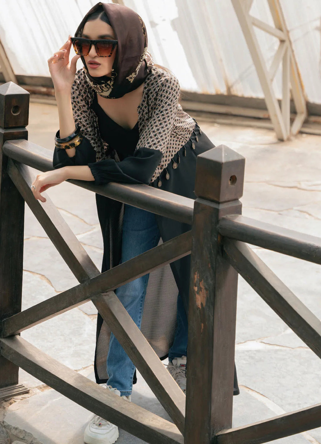 Edowlark Pret Causal Georgette Gown British Monarch Fashion Shrug