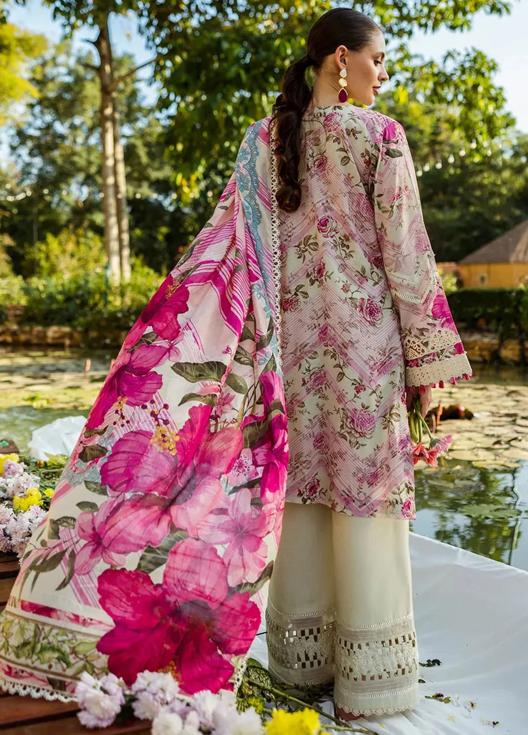 Elaf Chikankari Lawn Suits Unstitched 3 Piece EF25PC ELK-06B Roses and Whites - Summer Collection