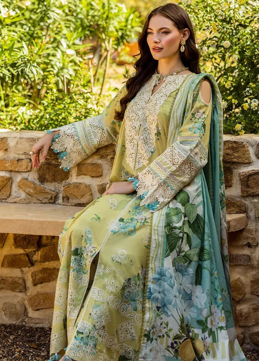 Elaf Chikankari Lawn Suits Unstitched 3 Piece EF25PC ELK-07A Allure - Summer Collection