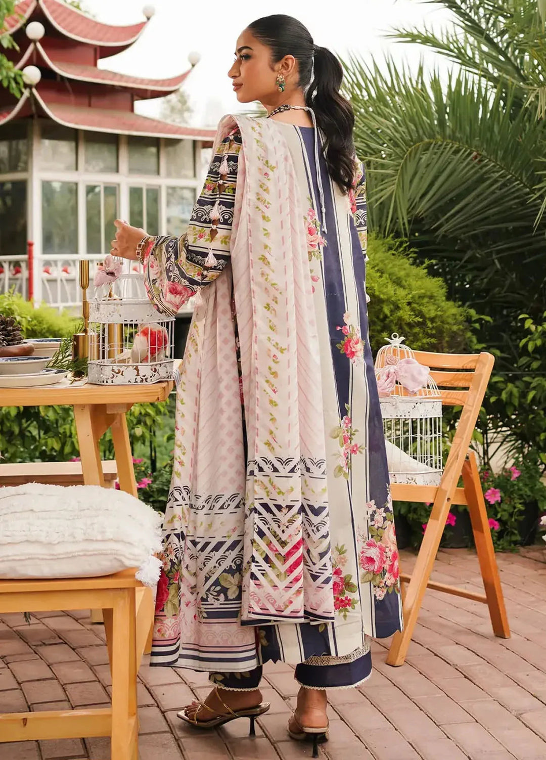 Elaf Printed Lawn Suits Unstitched 3 Piece EF24PL EEP-05B Amica
