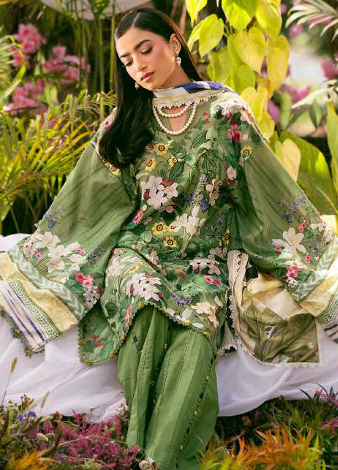 Elaf Printed Lawn Suits Unstitched 3 Piece EF25EP EPS-1 B - Summer Collection