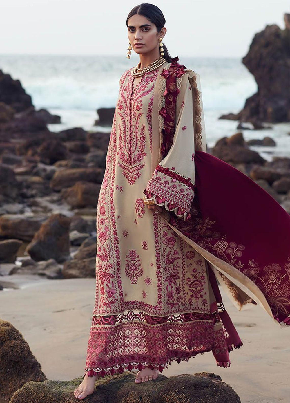 Elan Embroidered Karandi Suits Unstitched 3 Piece EL23UW EW23-02 Larah - Winter Collection