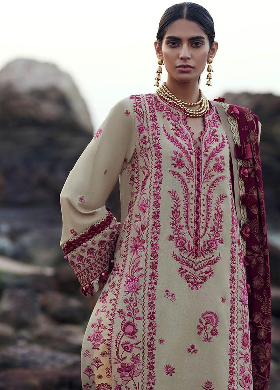 Elan Embroidered Karandi Suits Unstitched 3 Piece EL23UW EW23-02 Larah - Winter Collection