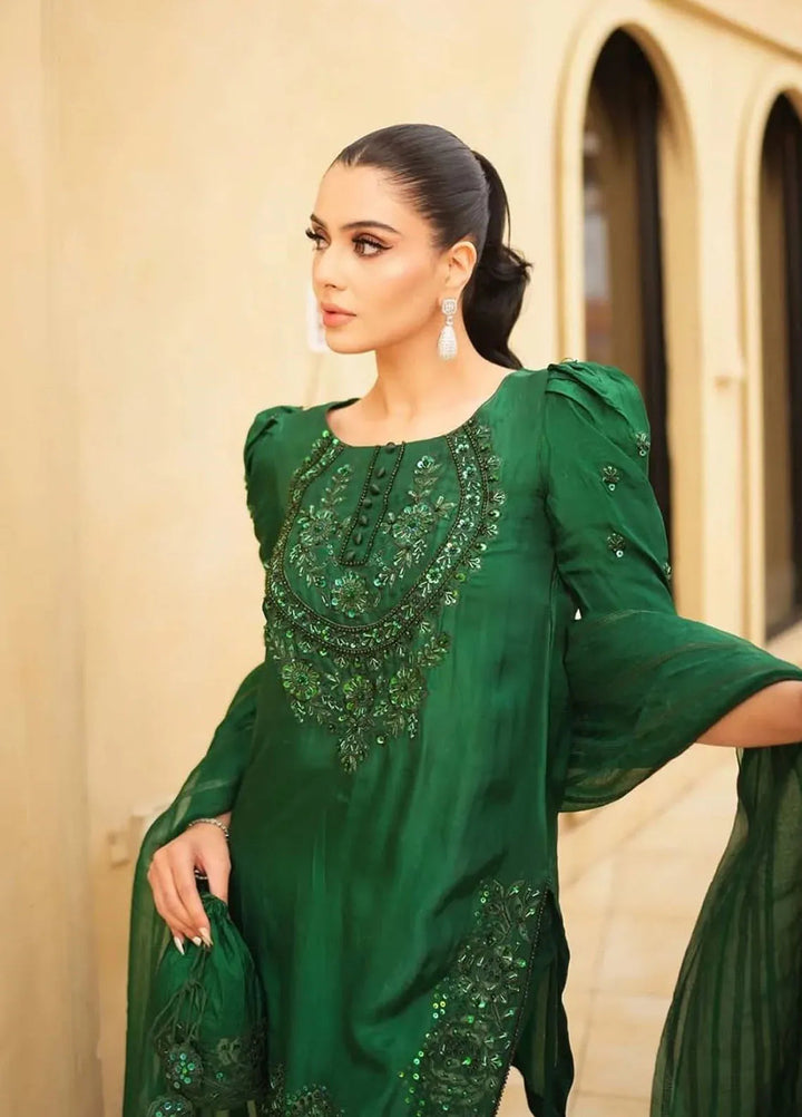 Maria Osama Khan Pret Embroidered Raw Silk 3 Piece Suit Emerald Green