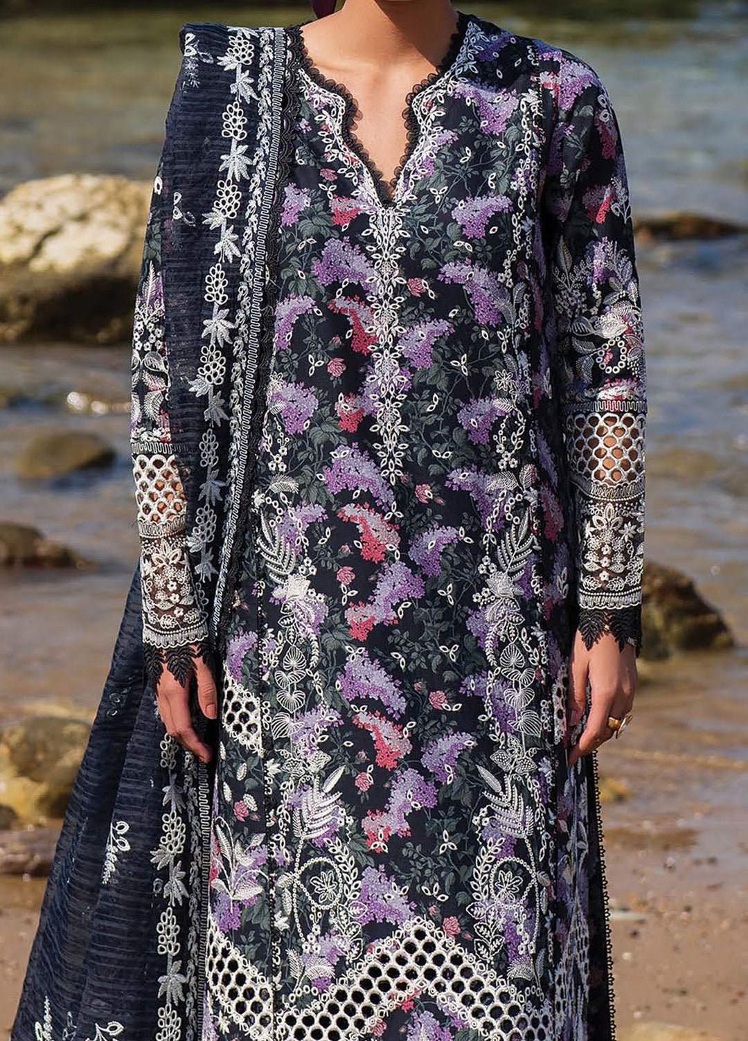 Endless by Afrozeh Embroidered Lawn Suits Unstitched 3 Piece AF25ES D-01 Velour - Summer Collection