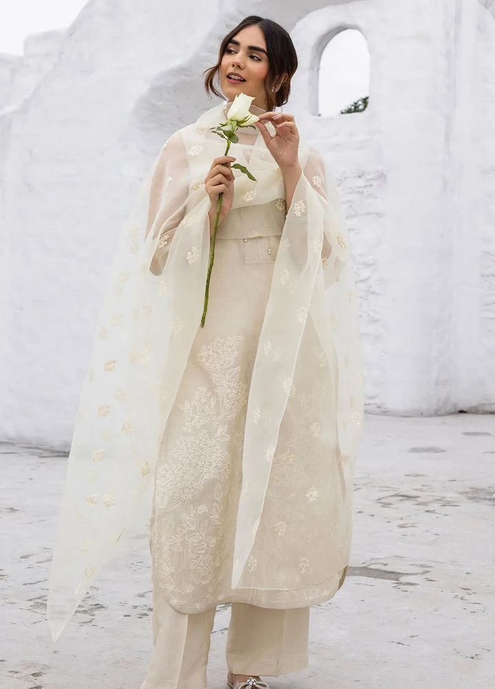 Erum Khan Pret Embroidered Cotton Karandi 3 Piece Suit Layali