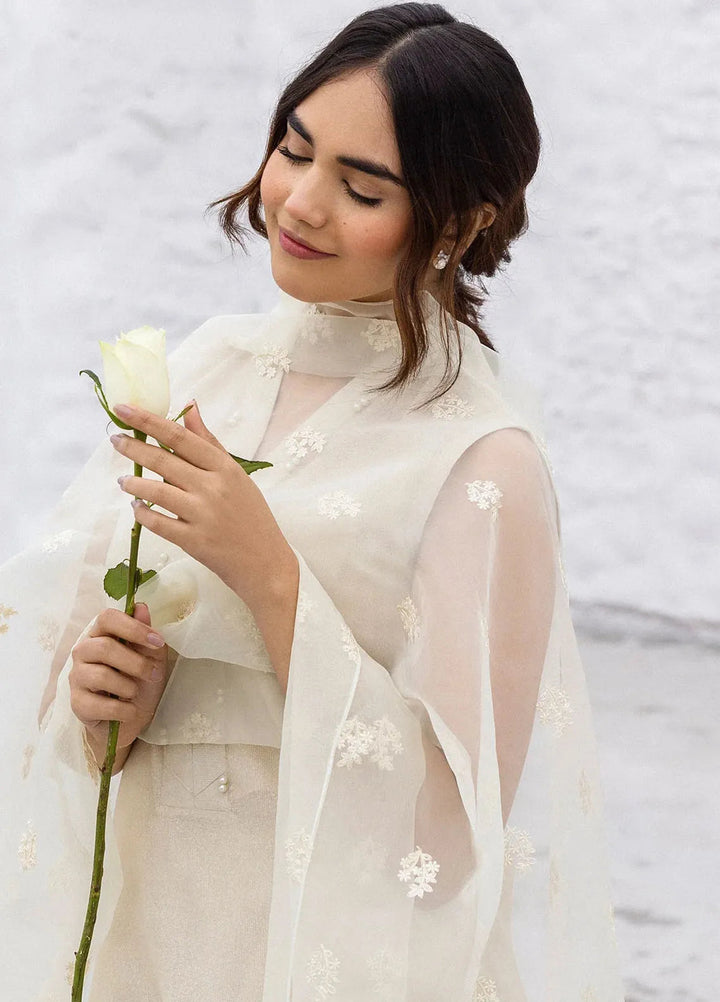 Erum Khan Pret Embroidered Cotton Karandi 3 Piece Suit Layali