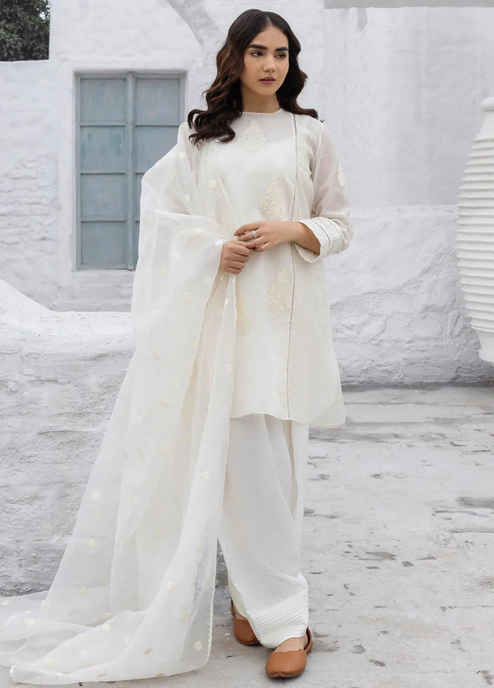 Erum Khan Pret Embroidered Cotton Karandi 3 Piece Suit Maha