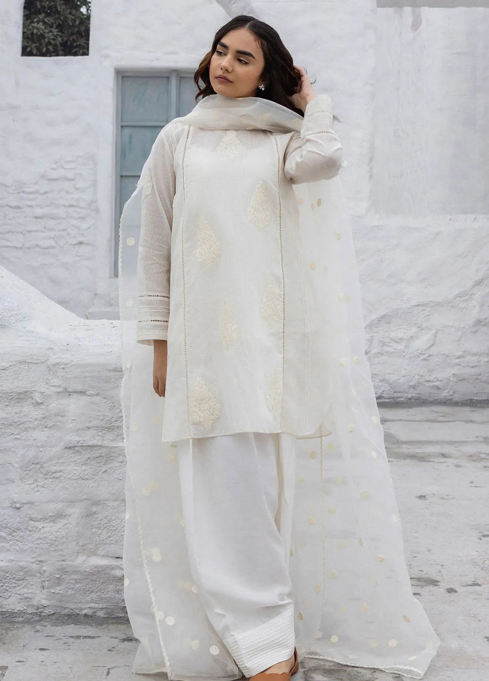 Erum Khan Pret Embroidered Cotton Karandi 3 Piece Suit Maha