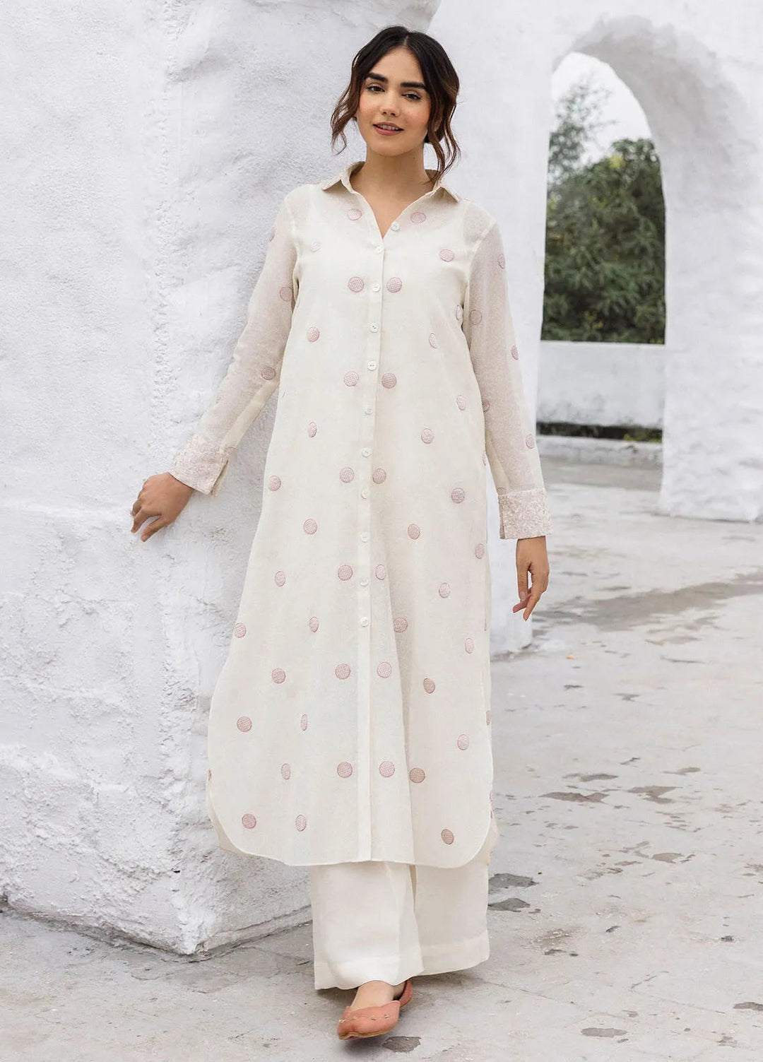 Erum Khan Pret Embroidered Cotton Karandi 3 Piece Suit Safa