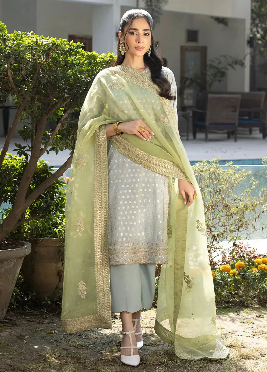 Erum Khan Pret Embroidered Karandi 3 Piece Suit Dove