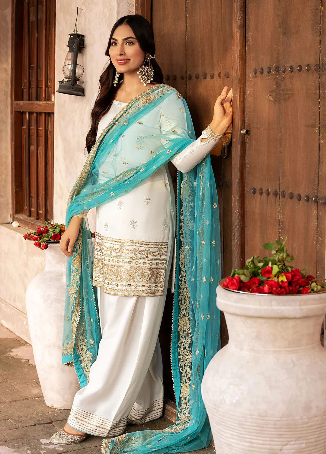 Erum Khan Pret Embroidered Raw Silk 3 Piece Suit Sufaid Phool