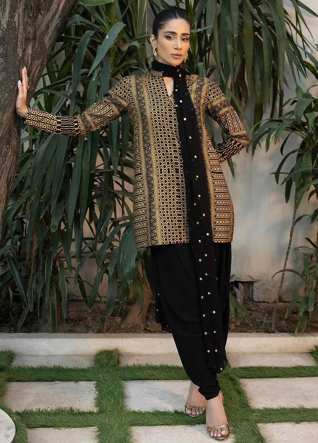 Erum Khan Pret Embroidered Raw Silk 3 Piece Suit Sunset