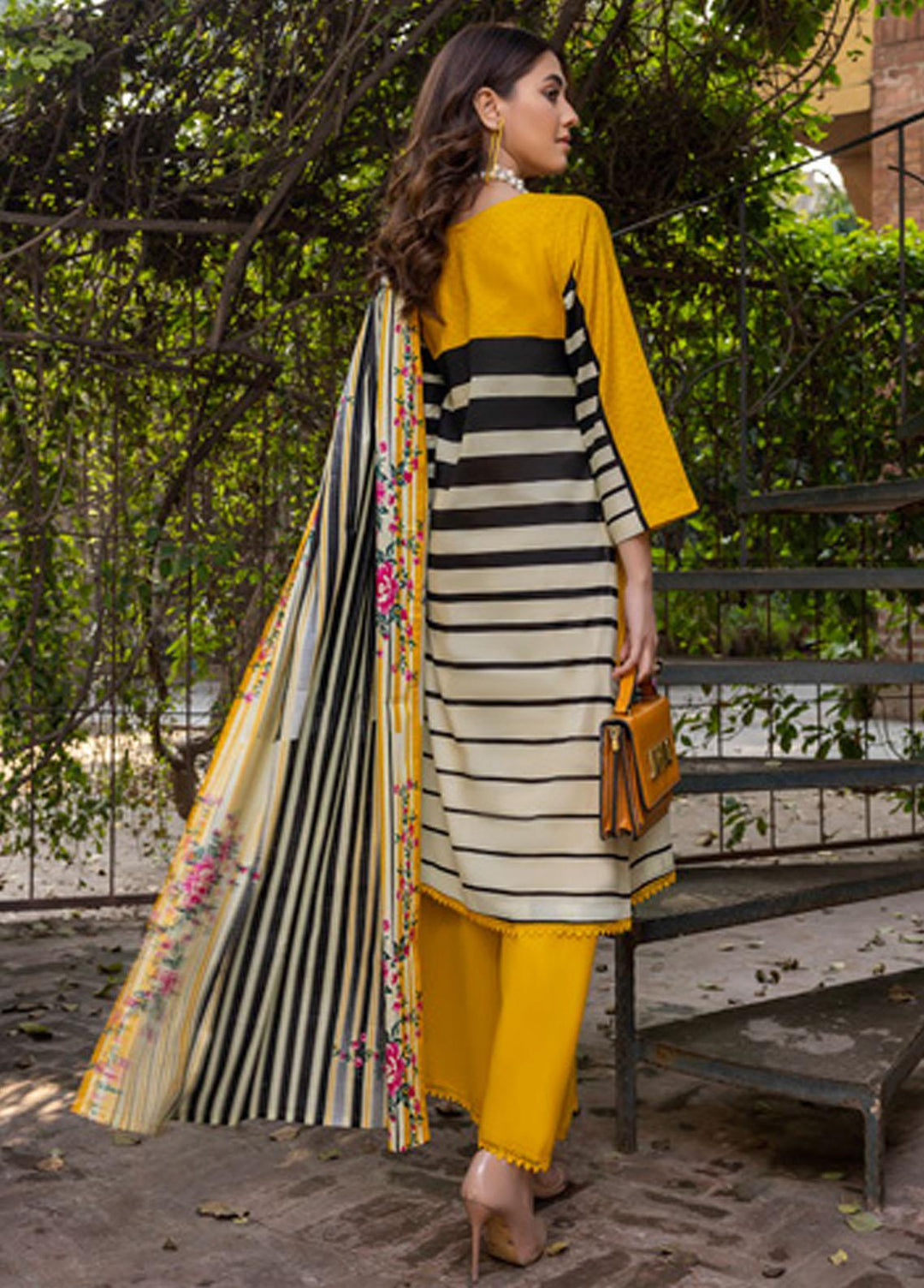 Erum Mishra By ZS Textiles Printed Lawn Suits Unstitched 3 Piece ZS22EM 03 - Summer Collection