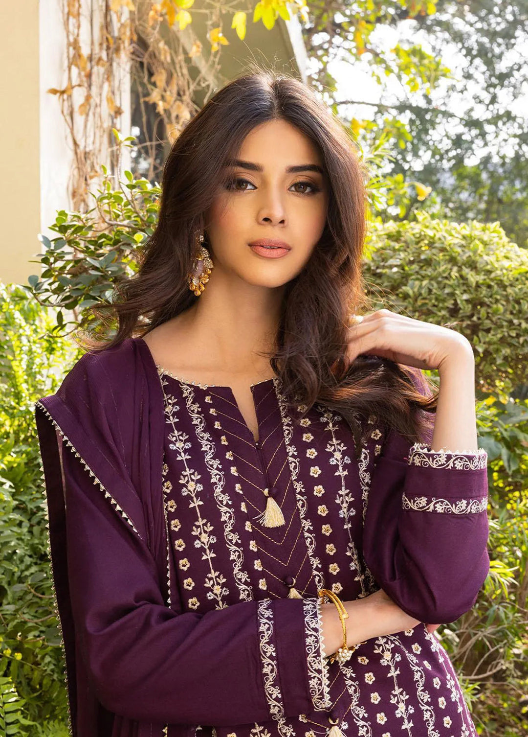 Essential By Asim Jofa Embroidered Cambric Unstitched Suit 3 Piece AJ23EE AJPE-01 - Eid Collection