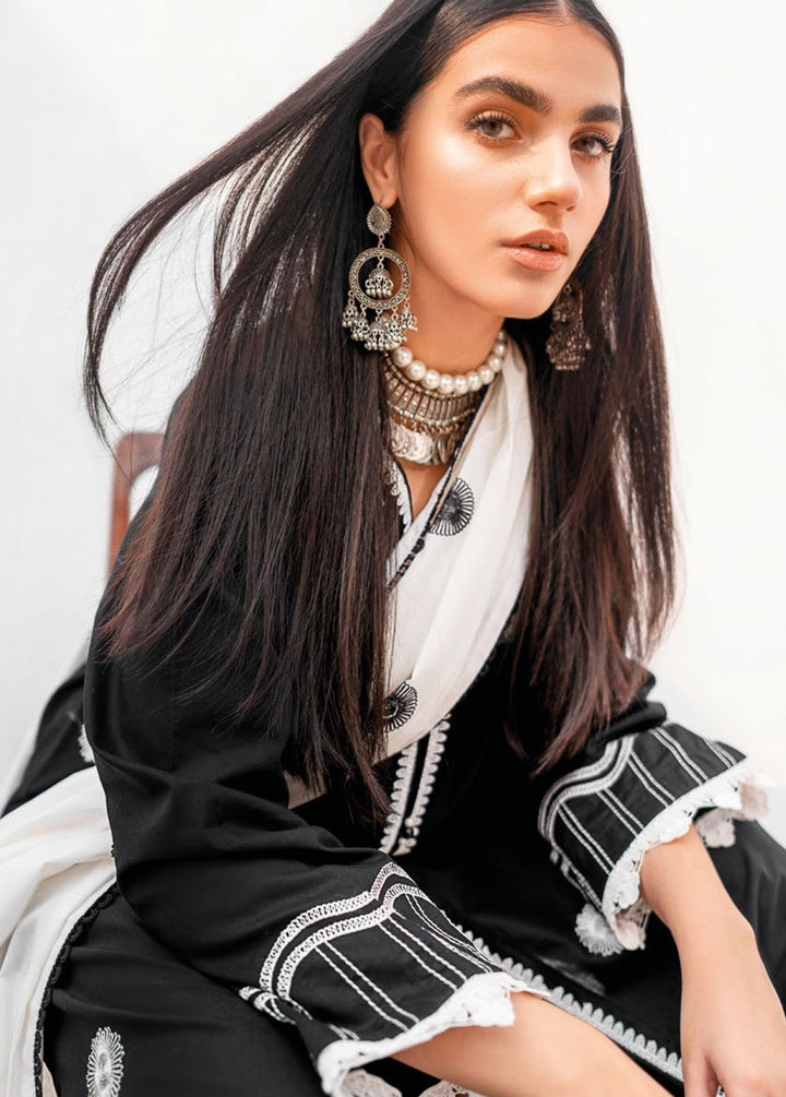 Essential By Gul Ahmed Embroidered Lawn Suits Unstitched 3 Piece GA24E B-42005 - Summer Collection