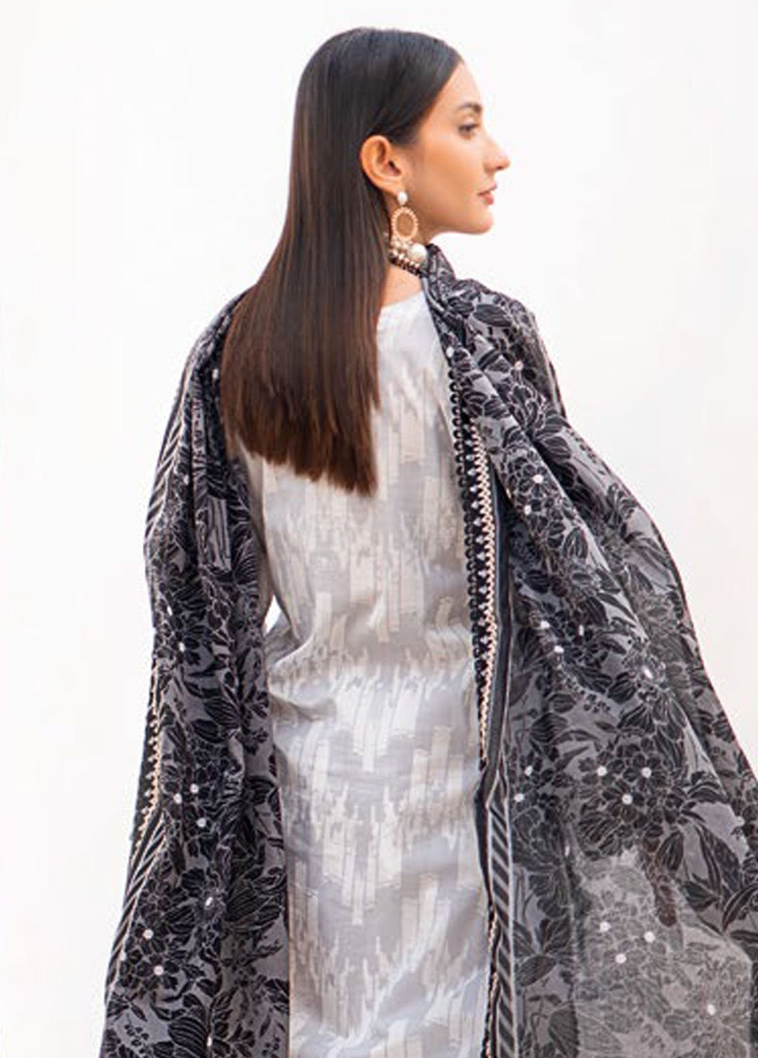 Essential By Gul Ahmed Printed Lawn Suits Unstitched 3 Piece GA24E B-42009 - Summer Collection