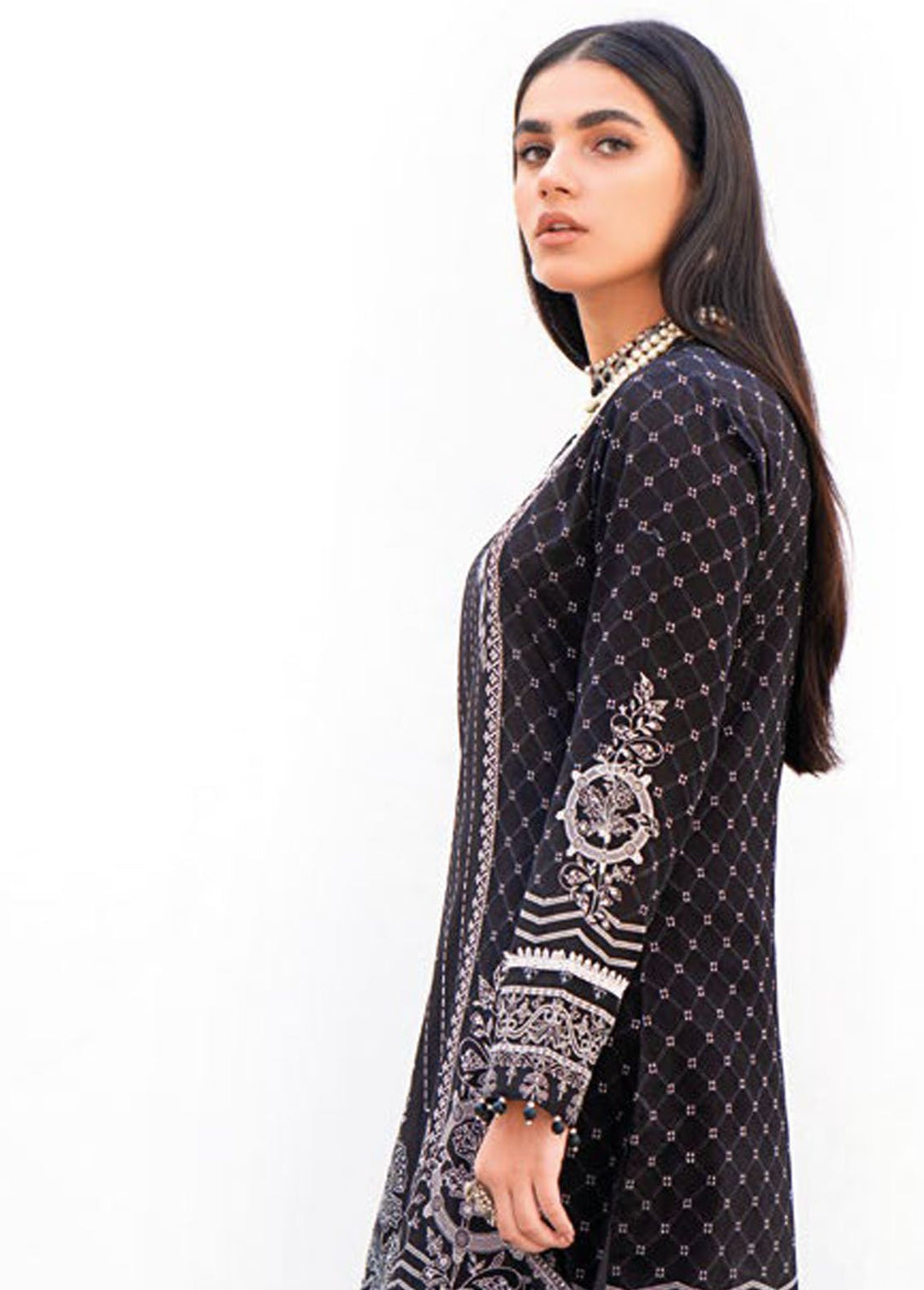 Essential By Gul Ahmed Printed Lawn Suits Unstitched 3 Piece GA24E B-42010 - Summer Collection