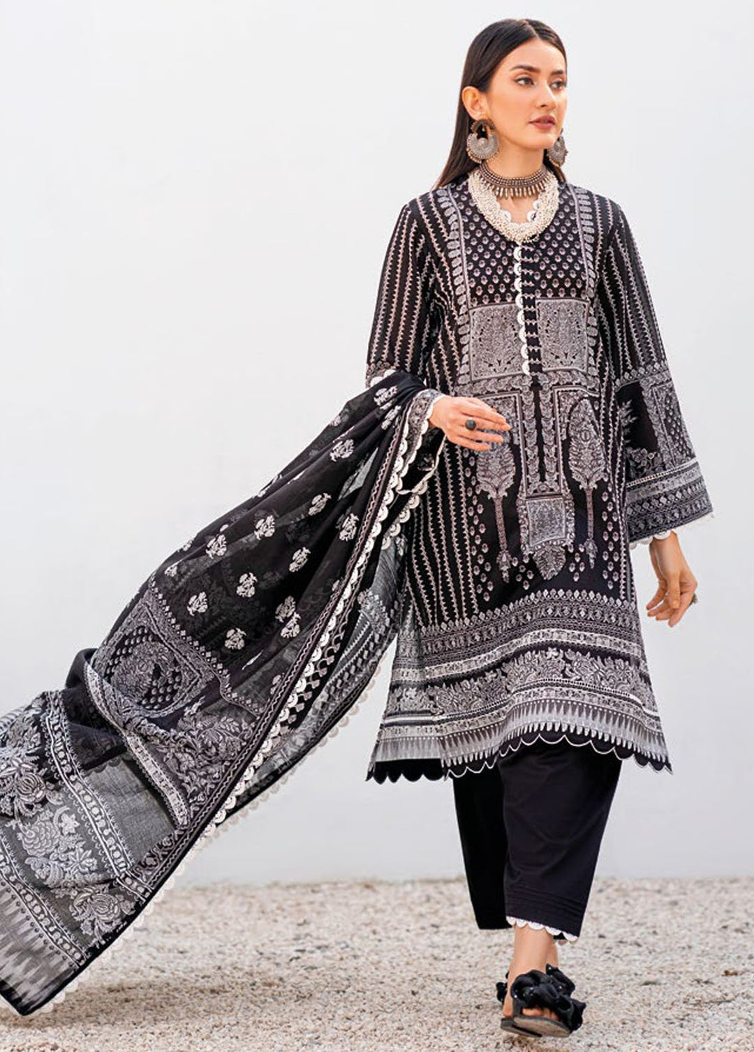 Essential By Gul Ahmed Printed Lawn Suits Unstitched 3 Piece GA24E B-42014 - Summer Collection