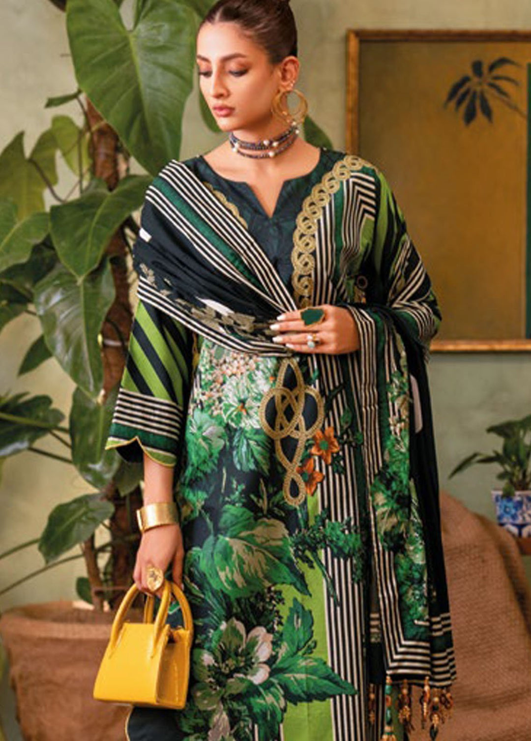 Essential By Gul Ahmed Printed Lawn Suits Unstitched 3 Piece GA24E CL-42025 - Summer Collection