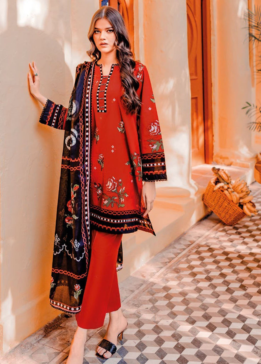 Essential By Gul Ahmed Printed Lawn Suits Unstitched 3 Piece GA24E CL-42064B - Summer Collection